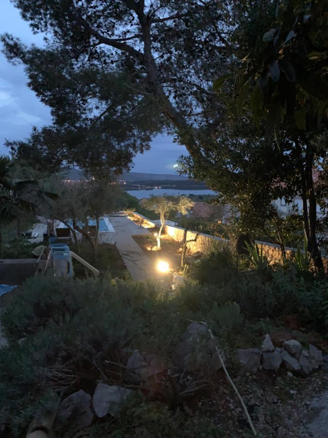 Lili Apartments, Sv Dunata 18 Kornić Eksteriør bilde