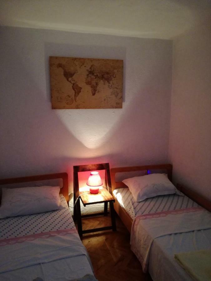 Lili Apartments, Sv Dunata 18 Kornić Eksteriør bilde